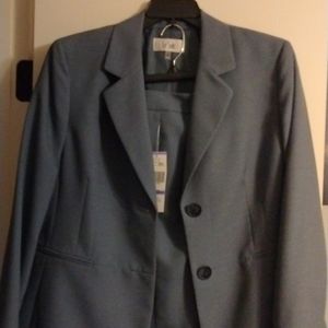 Ladies pant suit size 18